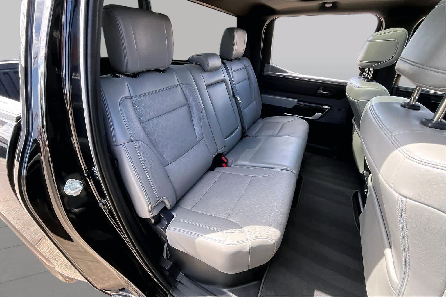 Used 2025 Toyota Tundra Limited AWD/4WD image 20