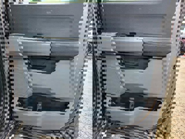 Certified 2024 Ford F250 XLT w/ Snow Plow Prep Package image 27