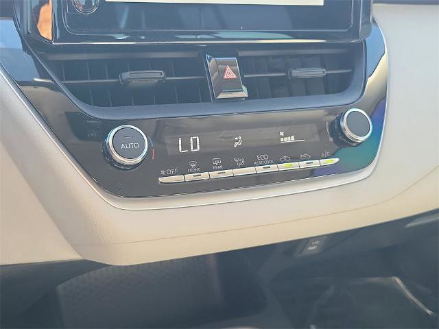 Used 2025 Toyota Corolla LE image 30