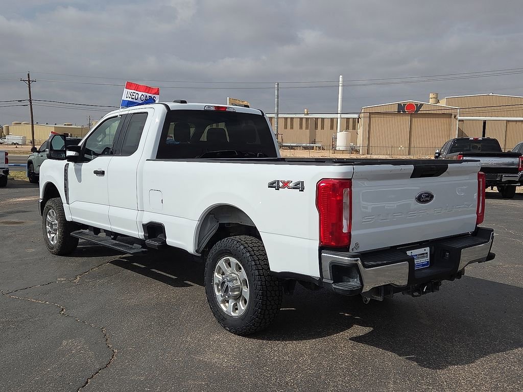 Certified 2024 Ford F350 XLT image 3