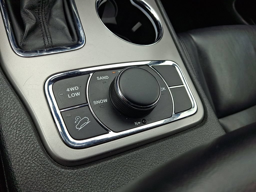 Used 2022 Jeep Grand Cherokee Limited AWD/4WD image 26