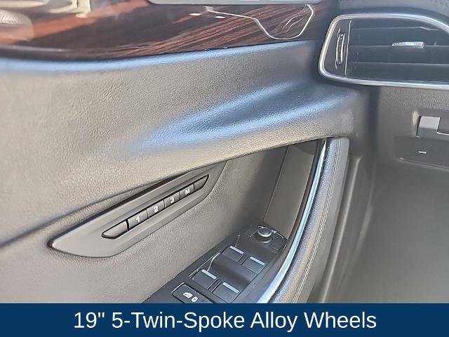 Used 2020 Jaguar XE S AWD/4WD image 13
