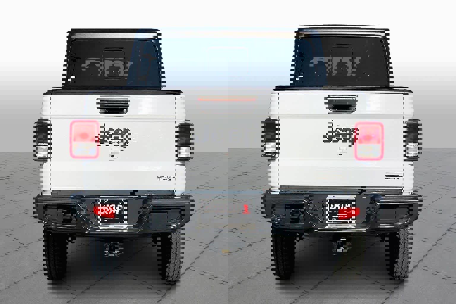 Used 2021 Jeep Gladiator Sport image 2