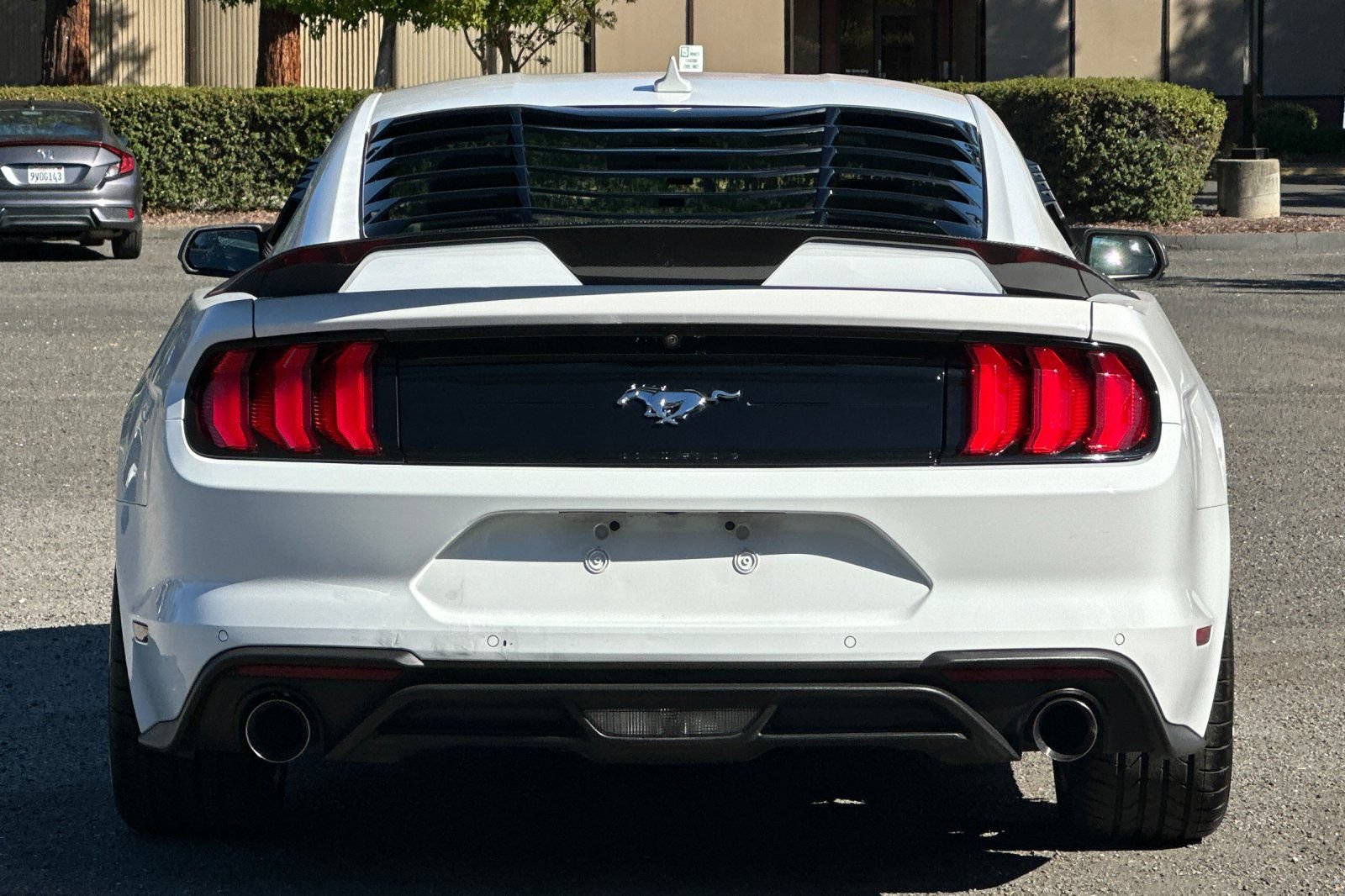 Certified 2020 Ford Mustang Premium RWD image 4
