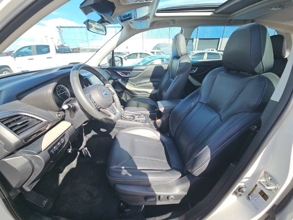 Used 2023 Subaru Forester Limited AWD/4WD image 5