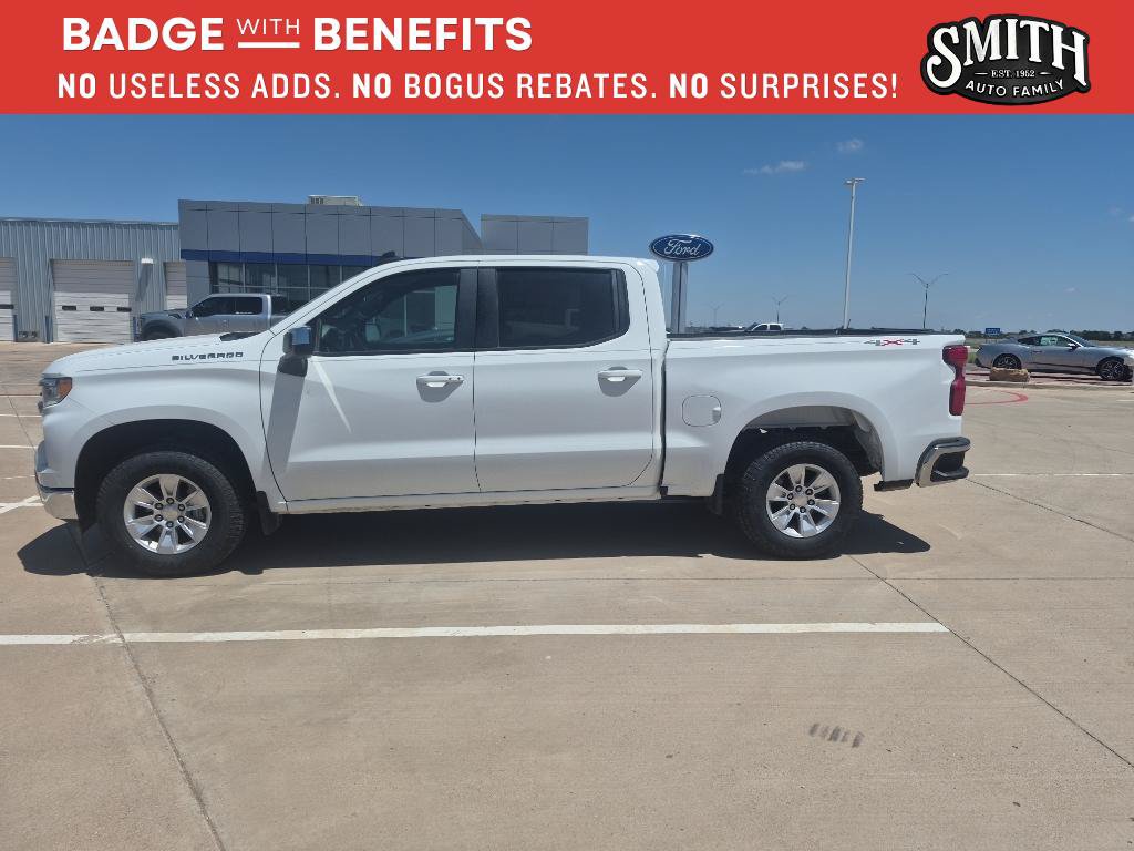 Used 2023 Chevrolet Silverado 1500 LT AWD/4WD image 7
