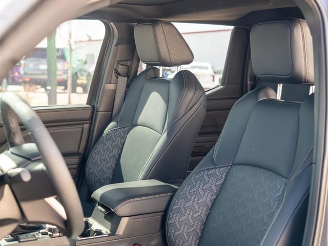 Used 2025 Toyota Tacoma Limited image 21