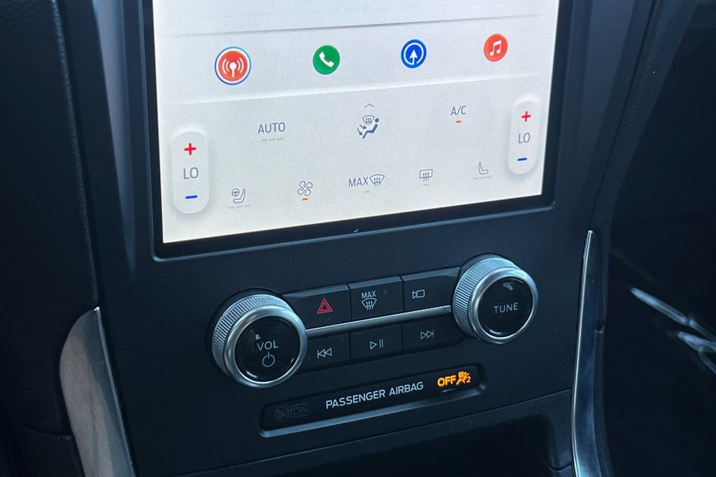 Certified 2022 Ford Edge Titanium w/ Equipment Group 301A image 23