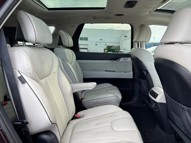 Used 2024 Hyundai Palisade Calligraphy image 23