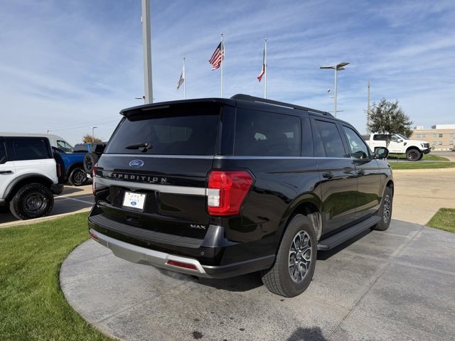 Certified 2024 Ford Expedition Max XLT image 6