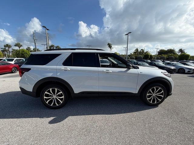 Certified 2026 Ford Explorer ST-Line AWD/4WD image 8