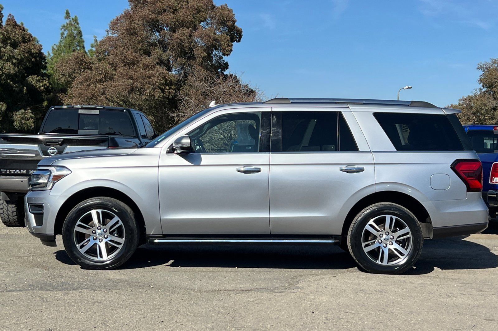 Certified 2023 Ford Expedition Limited image 2