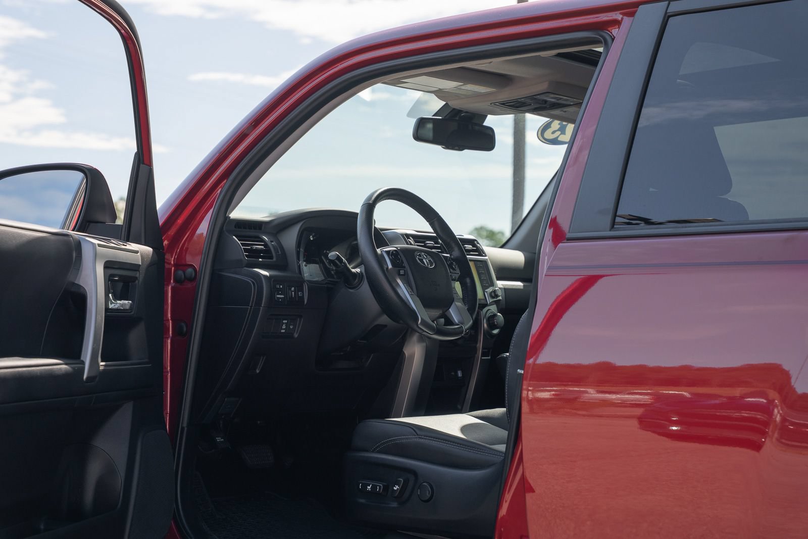 Used 2023 Toyota 4Runner SR5 Premium w/ Moonroof Package RWD image 21