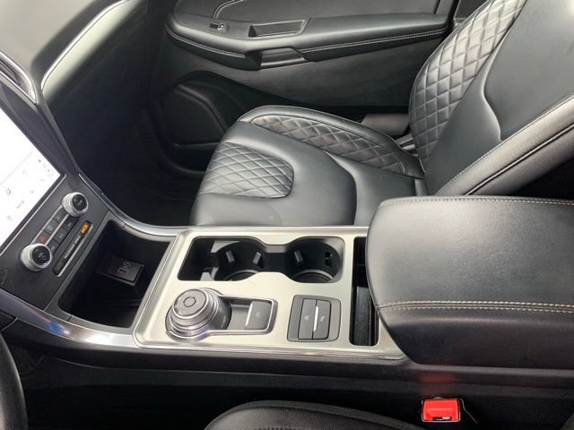 Certified 2024 Ford Edge Titanium AWD/4WD image 34
