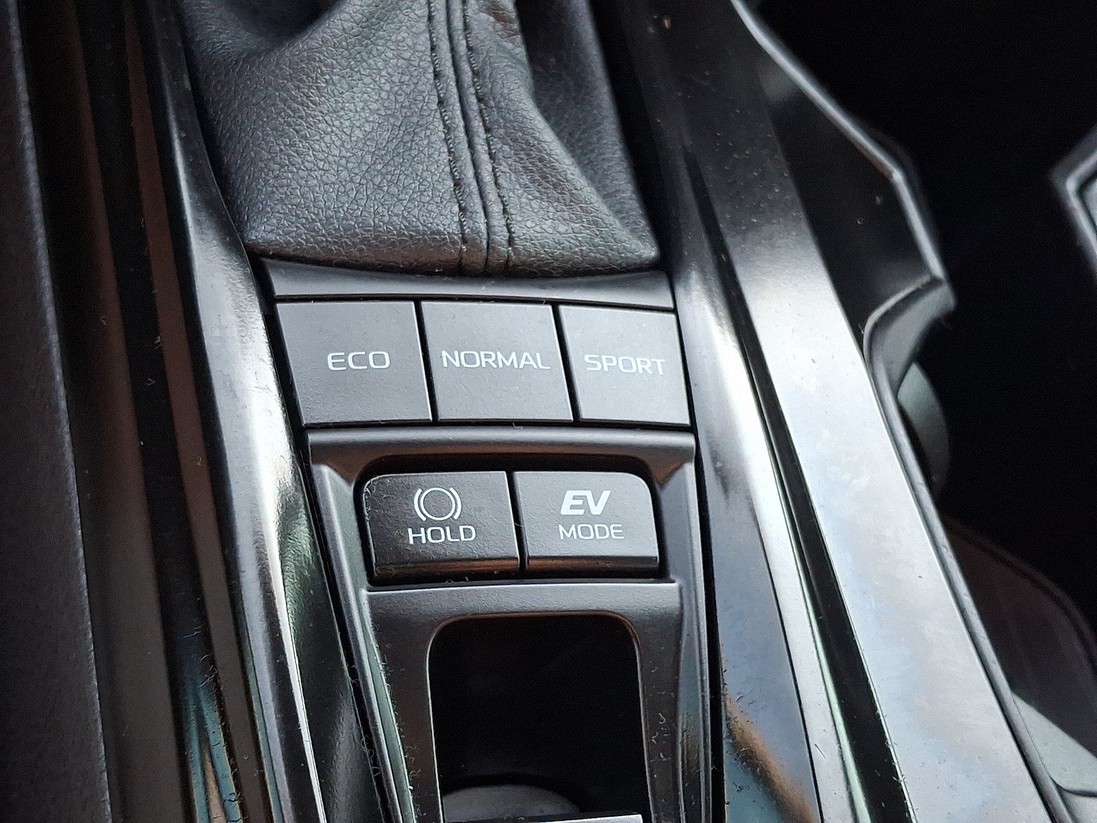 Used 2025 Toyota Camry SE FWD image 21