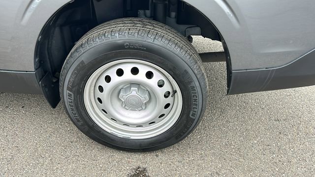 Certified 2025 Ford Maverick XL w/ Equipment Group 102A image 6