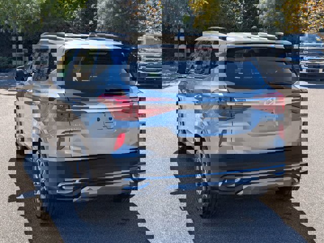 Used 2023 Kia Seltos EX image 3