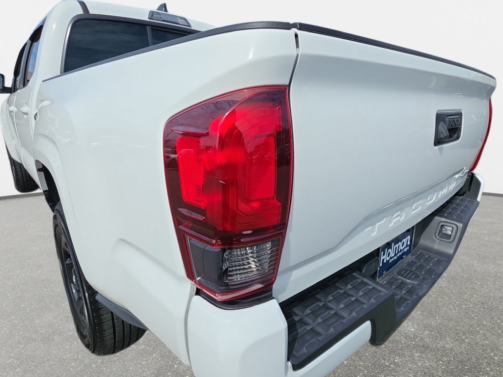 Used 2021 Toyota Tacoma SR w/ SR Convenience Package RWD image 29