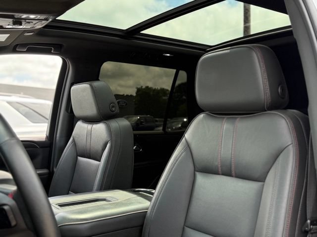 Used 2023 Chevrolet Tahoe RST w/ Luxury Package AWD/4WD image 15