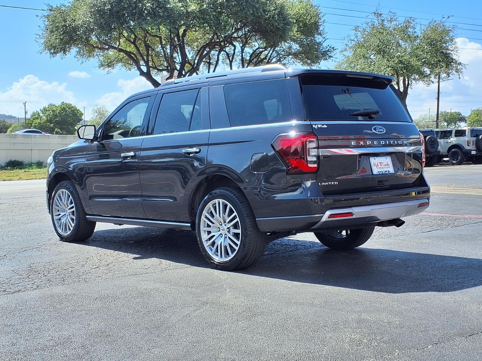 Certified 2024 Ford Expedition Limited AWD/4WD image 8
