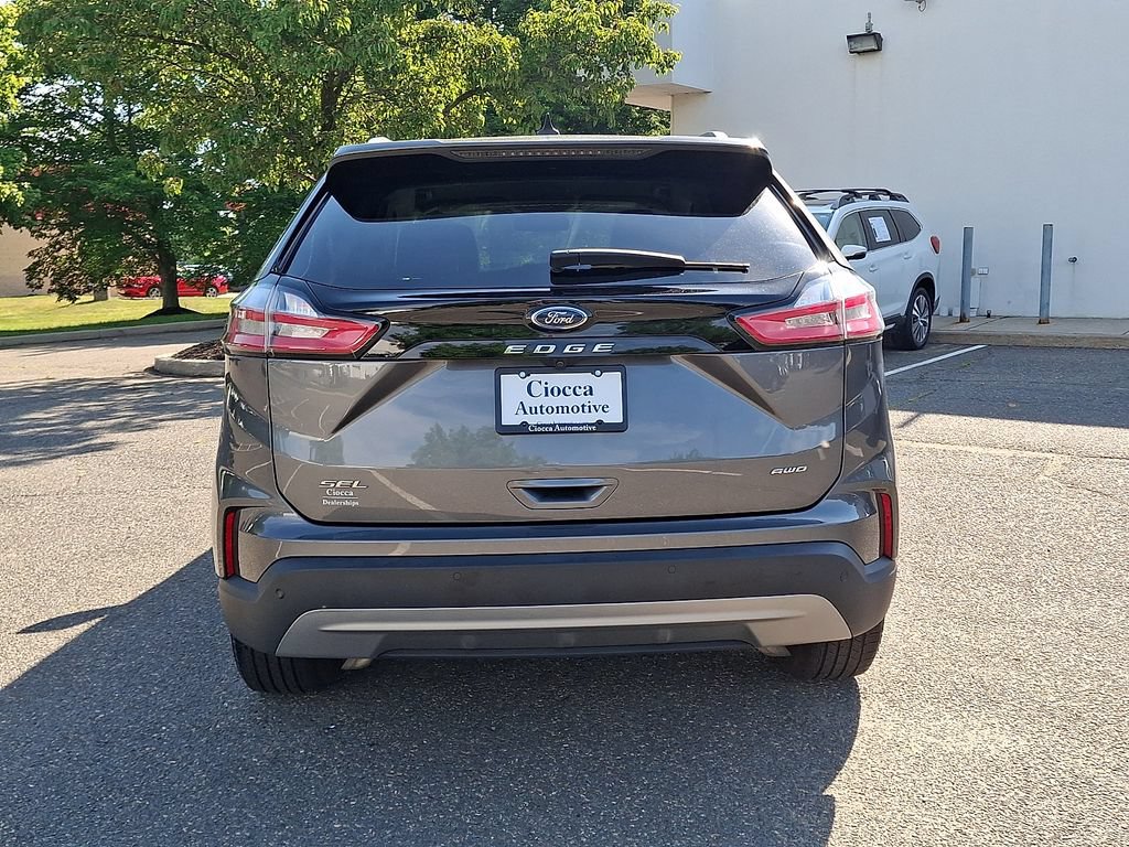 Certified 2024 Ford Edge SEL w/ Convenience Package AWD/4WD image 8