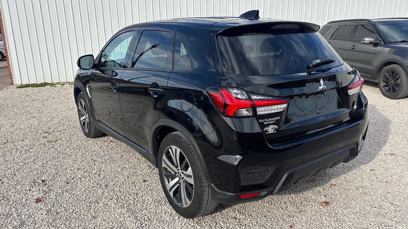 Used 2024 Mitsubishi Outlander Sport SE image 3