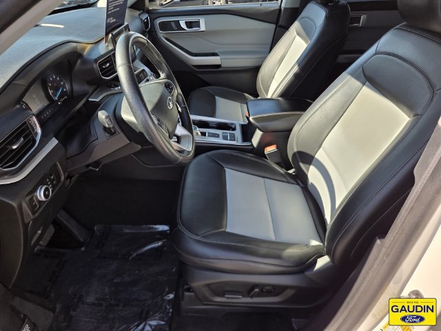 Certified 2023 Ford Explorer XLT w/ Equipment Group 202A RWD image 11
