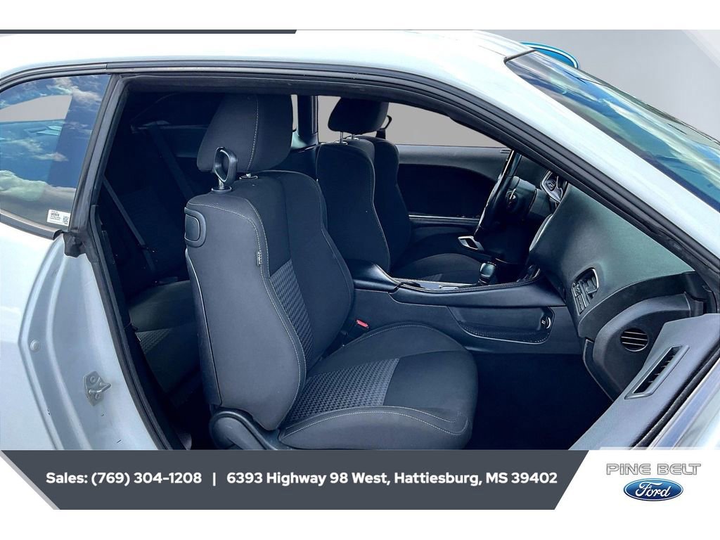 Used 2022 Dodge Challenger GT image 8