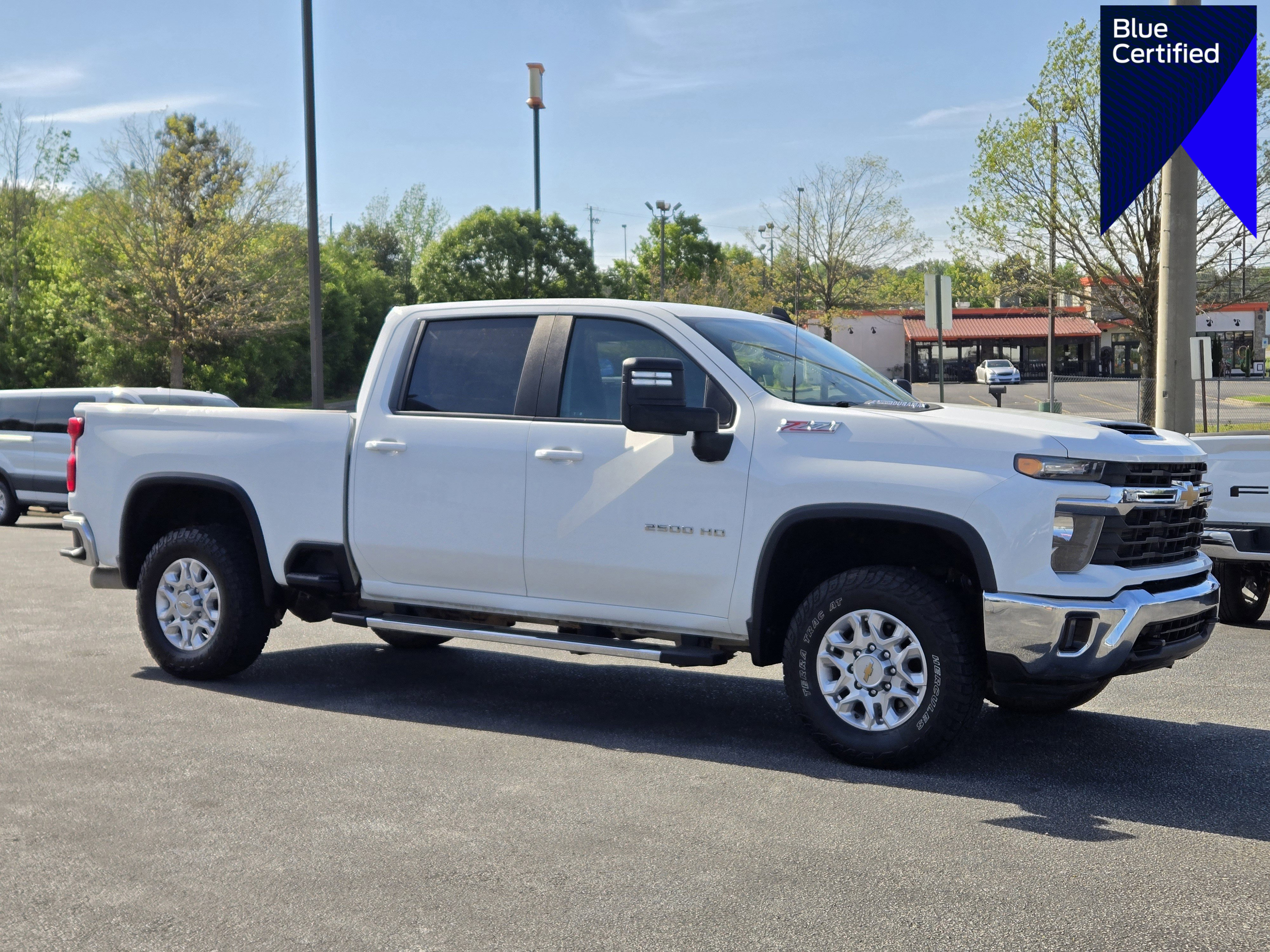 Used 2024 Chevrolet Silverado 2500 LT image 1