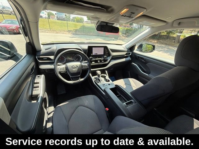 Used 2023 Toyota Highlander LE AWD/4WD image 25
