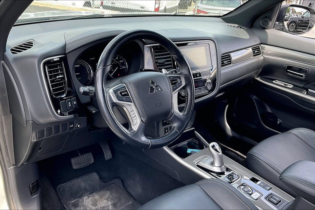 Used 2019 Mitsubishi Outlander SEL AWD/4WD image 13