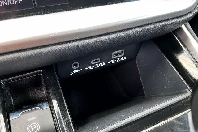 Used 2023 Subaru Outback Limited AWD/4WD image 31