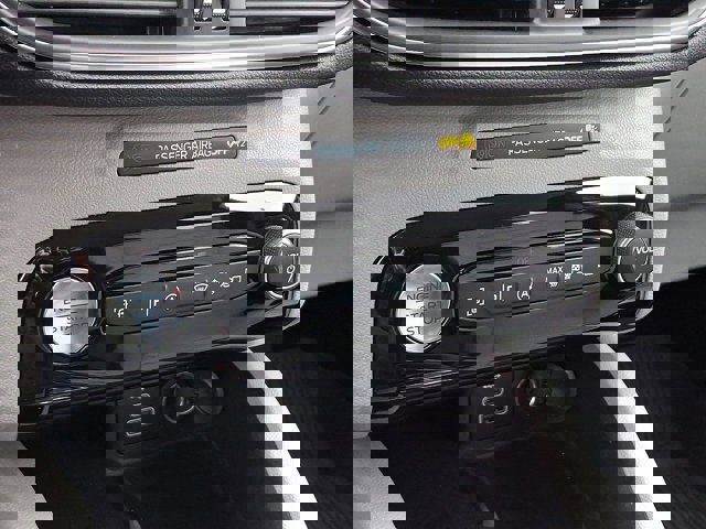 Certified 2024 Ford Escape Platinum image 16