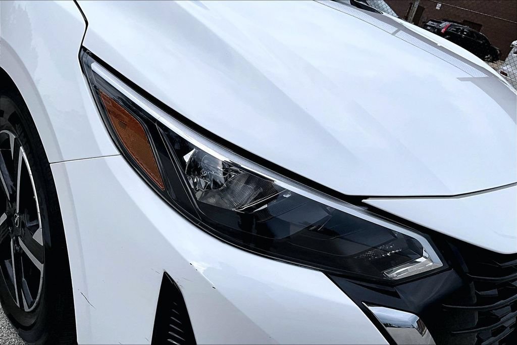 Used 2025 Nissan Sentra SV w/ All-Weather Package FWD image 27