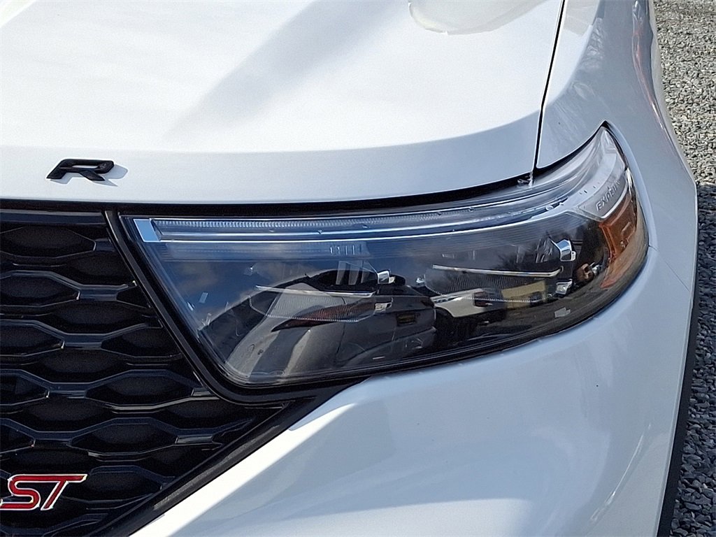 Certified 2022 Ford Explorer ST w/ Equipment Group 401A image 9