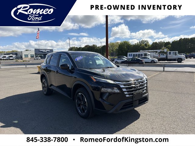 Used 2024 Nissan Rogue SV AWD/4WD image 3