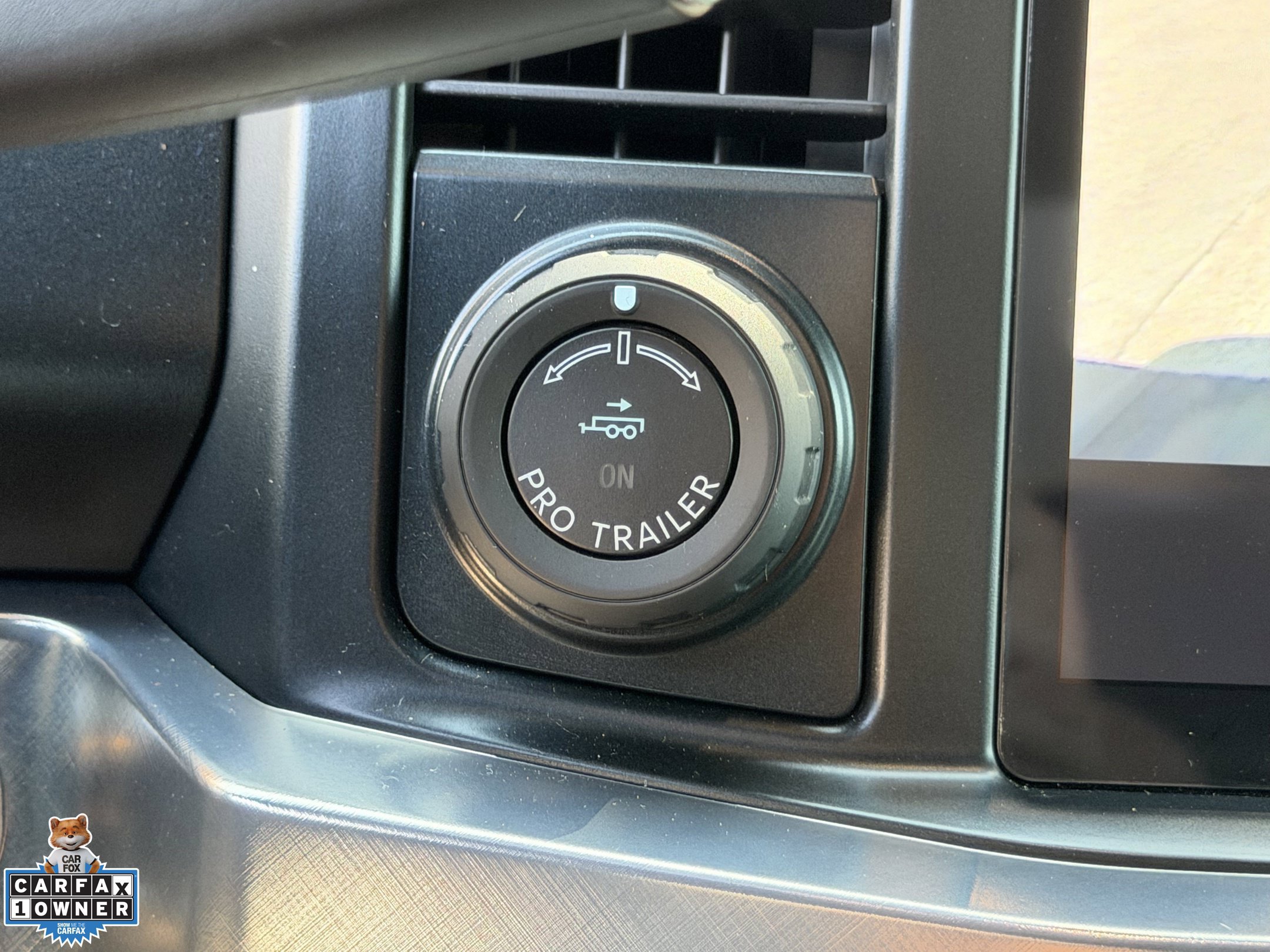 Certified 2025 Ford F250 King Ranch AWD/4WD image 26