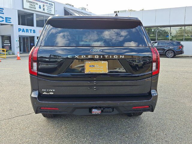 Certified 2026 Ford Expedition Active AWD/4WD image 7