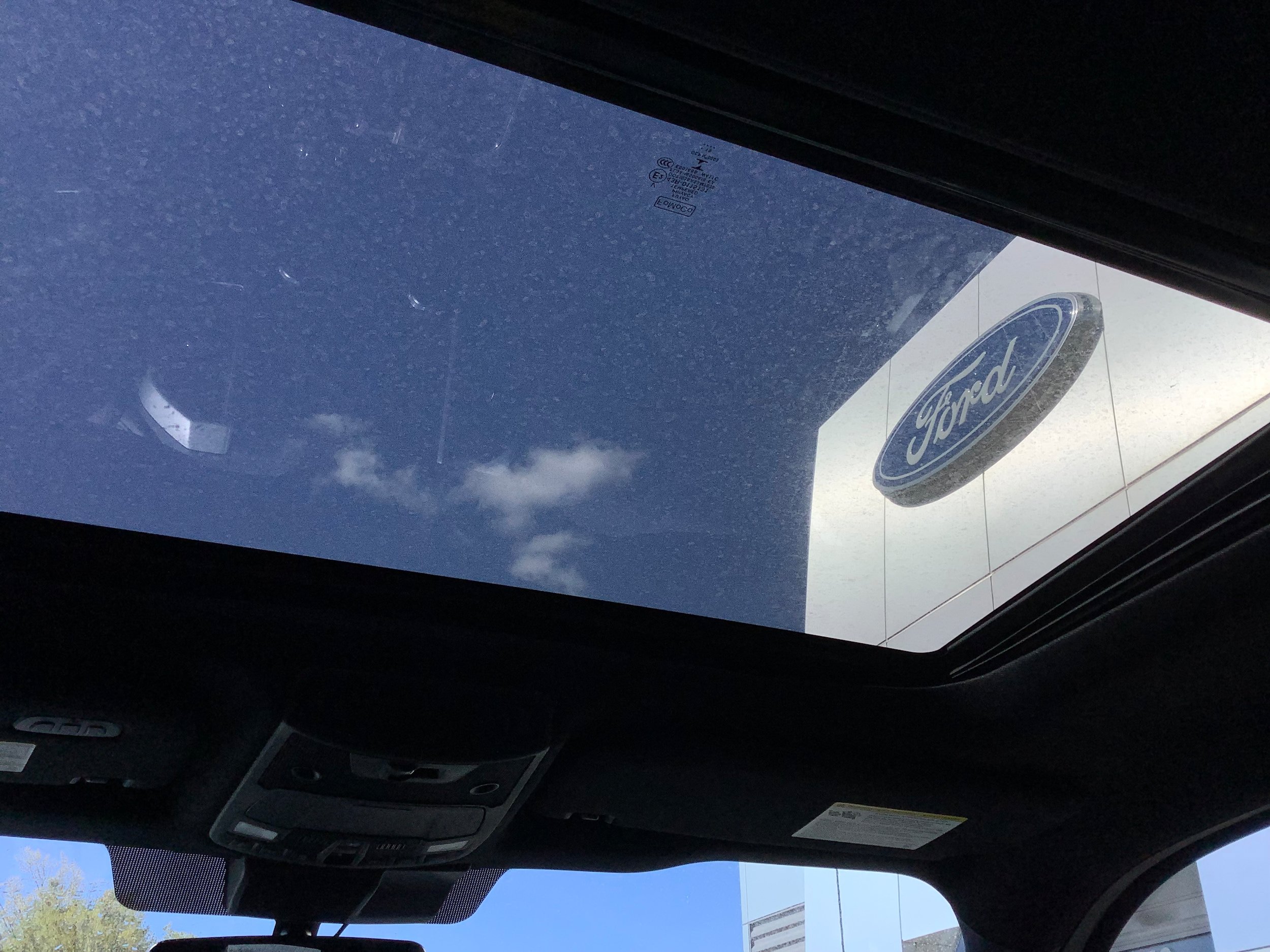 Certified 2019 Ford F150 Lariat w/ Equipment Group 502A Luxury AWD/4WD image 11