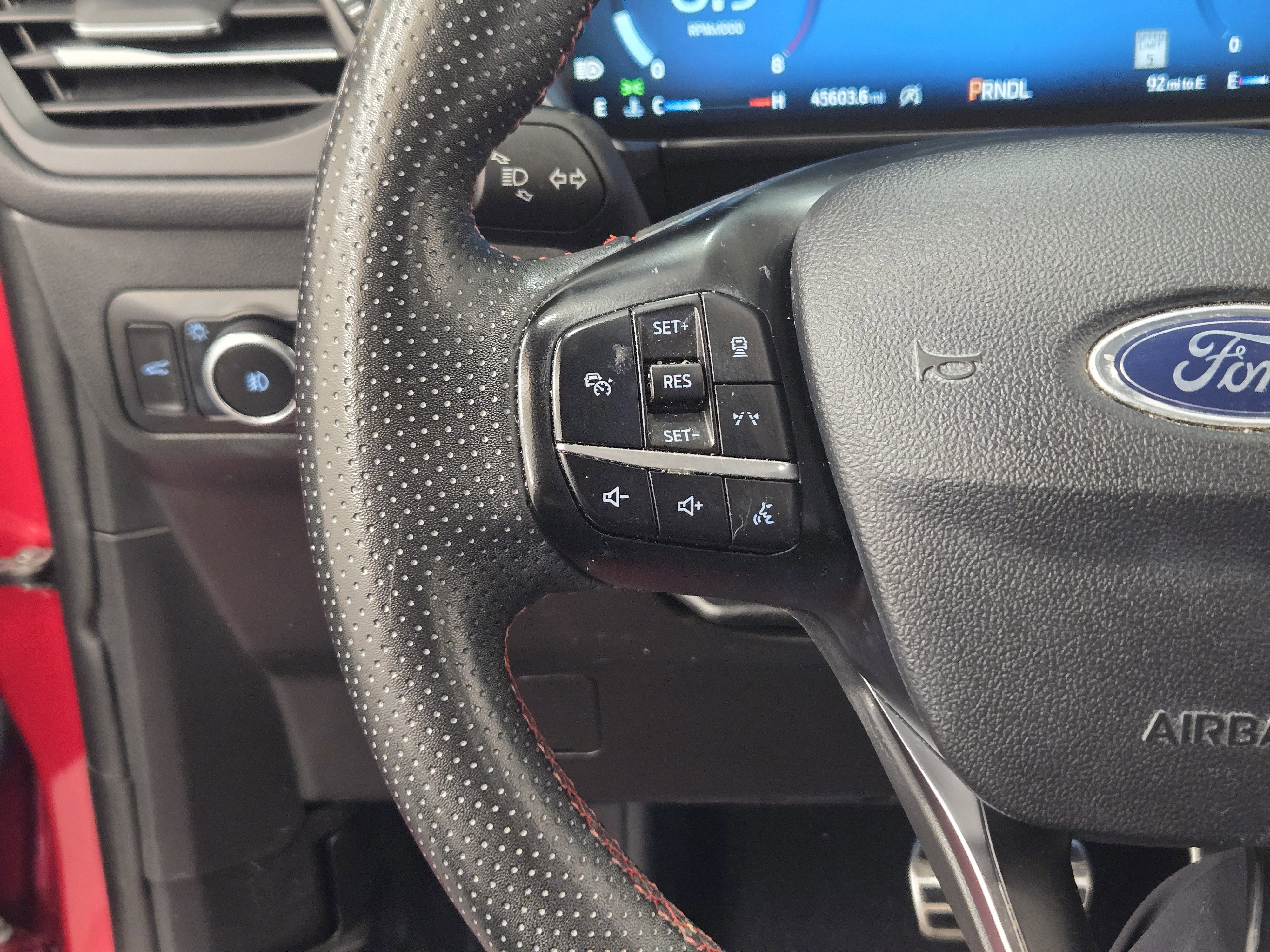 Certified 2023 Ford Escape ST-Line Elite w/ Premium Technology Package image 26