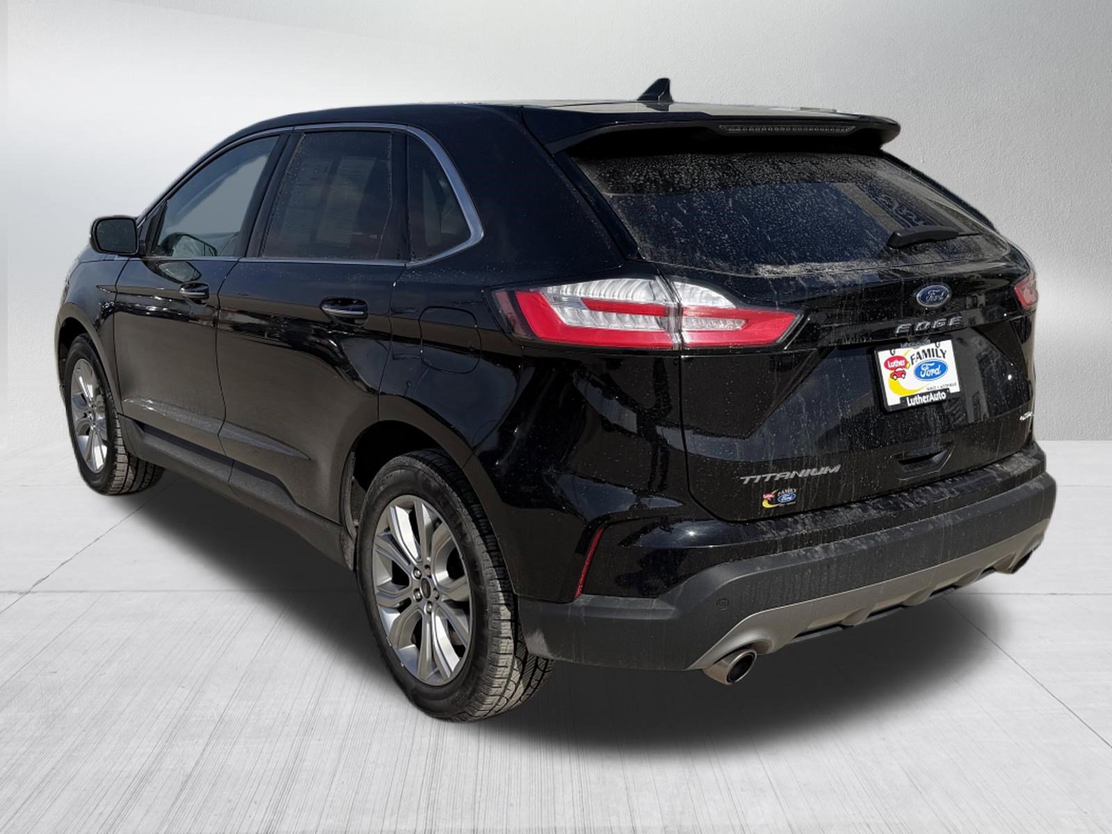 Certified 2024 Ford Edge Titanium AWD/4WD image 3