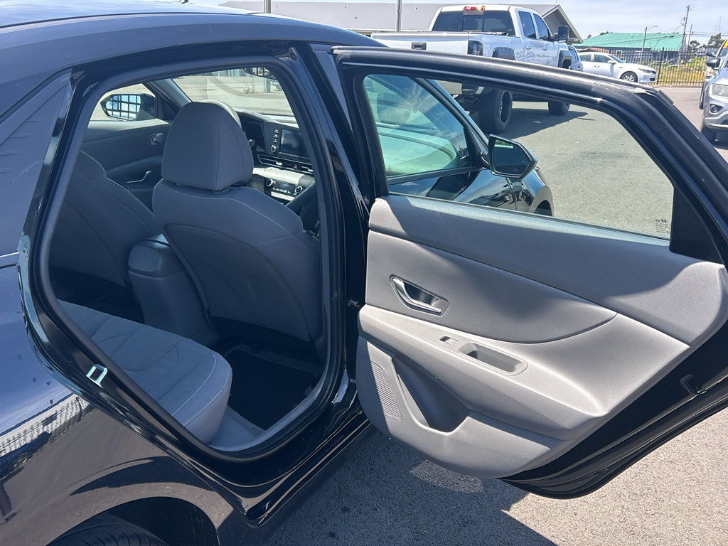 Used 2021 Hyundai Elantra SEL FWD image 28