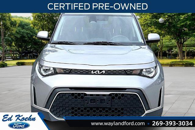 Used 2023 Kia Soul LX w/ Option Group 015 FWD image 3
