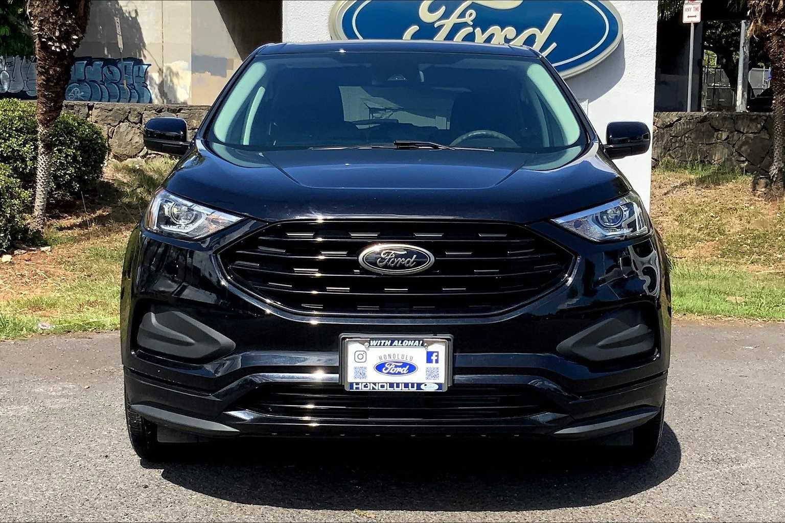 Certified 2022 Ford Edge SE w/ Black Appearance Package image 6