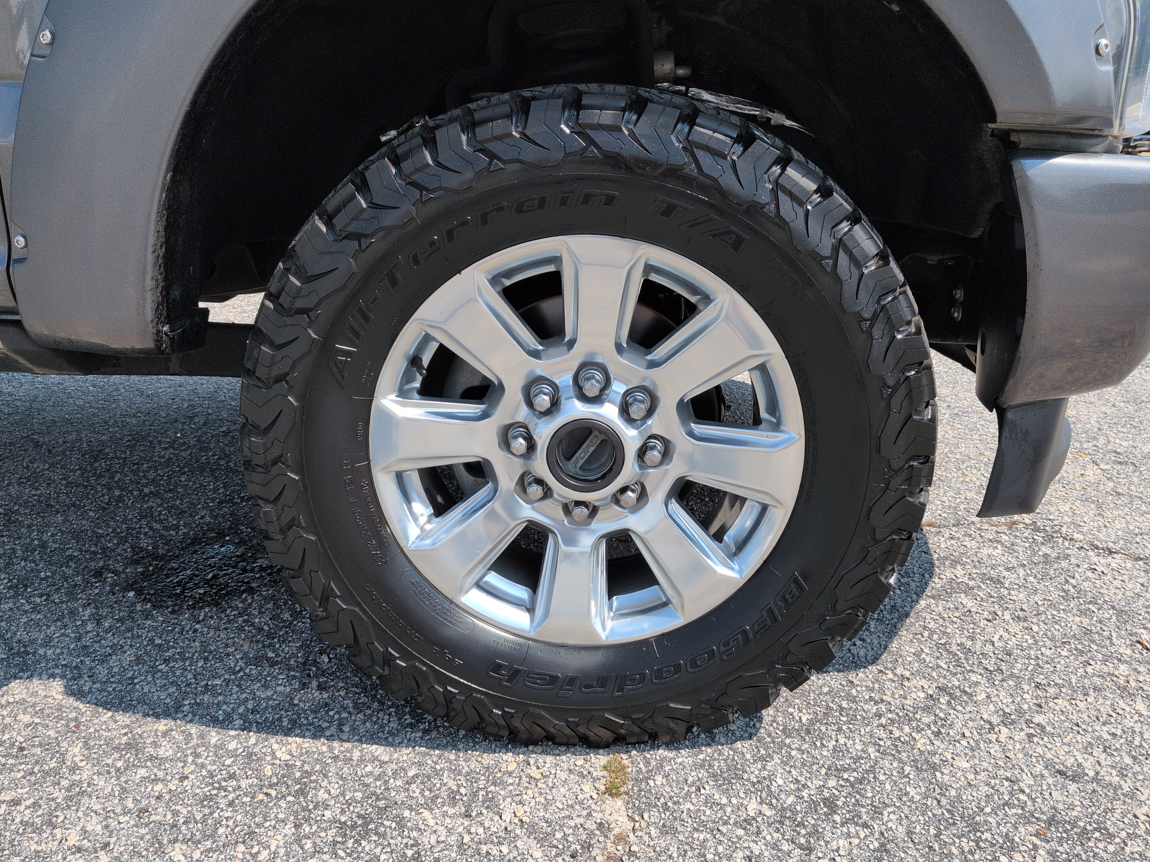 Certified 2018 Ford F250 Platinum w/ Platinum Ultimate Package AWD/4WD image 9