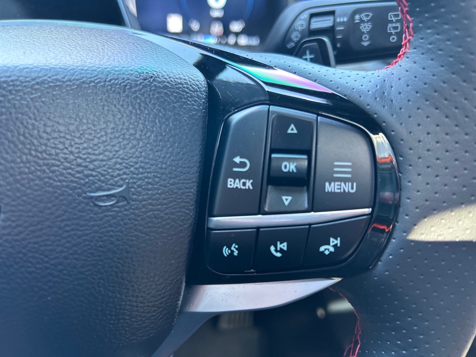 Certified 2025 Ford Explorer ST AWD/4WD image 29