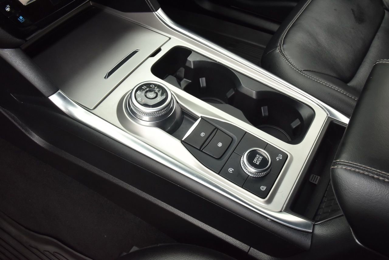 Certified 2024 Ford Explorer Limited w/ Limited Technology Package image 32