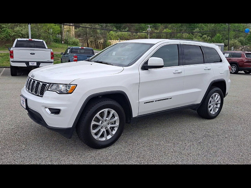 Used 2022 Jeep Grand Cherokee Laredo E AWD/4WD image 4