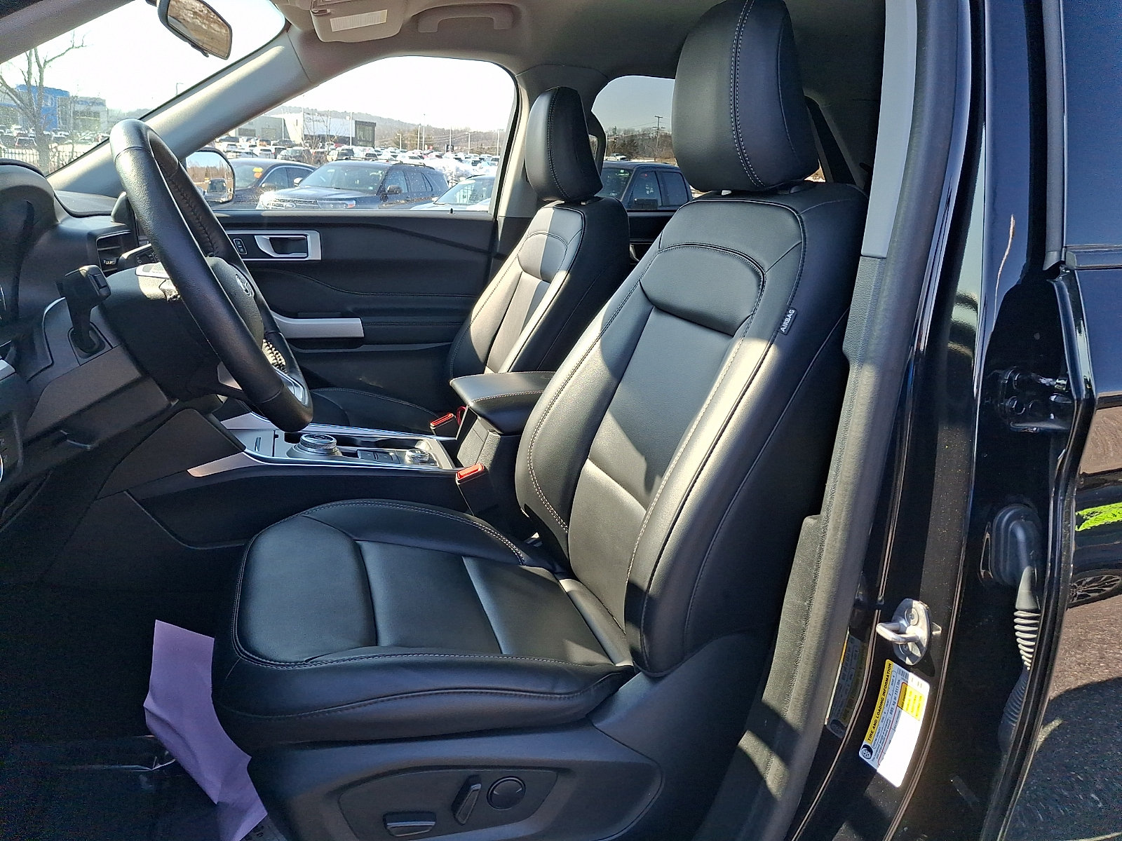Certified 2023 Ford Explorer XLT w/ Equipment Group 202A AWD/4WD image 15