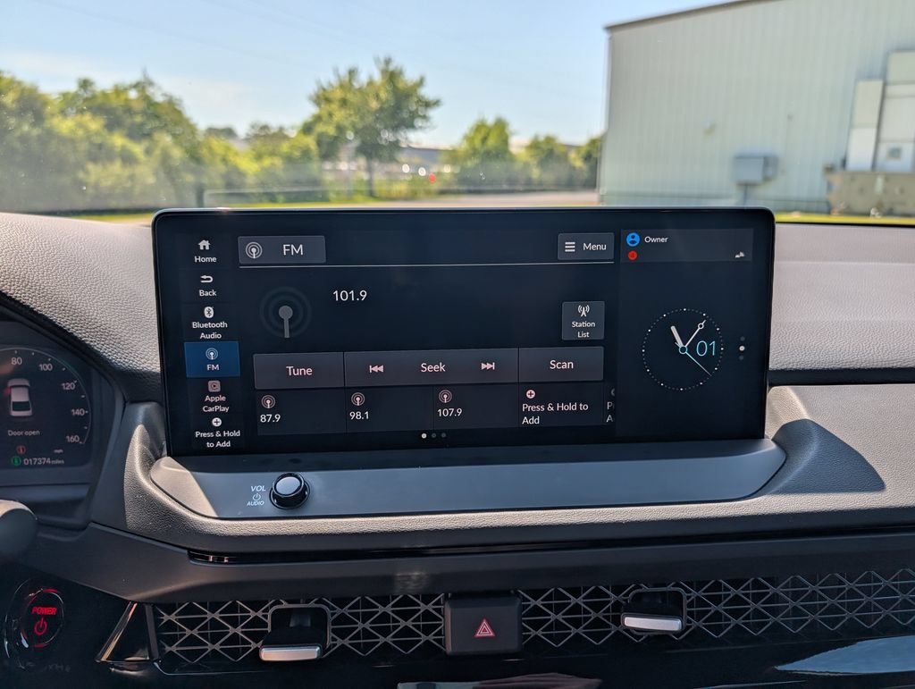 Used 2025 Honda Accord Sport image 11